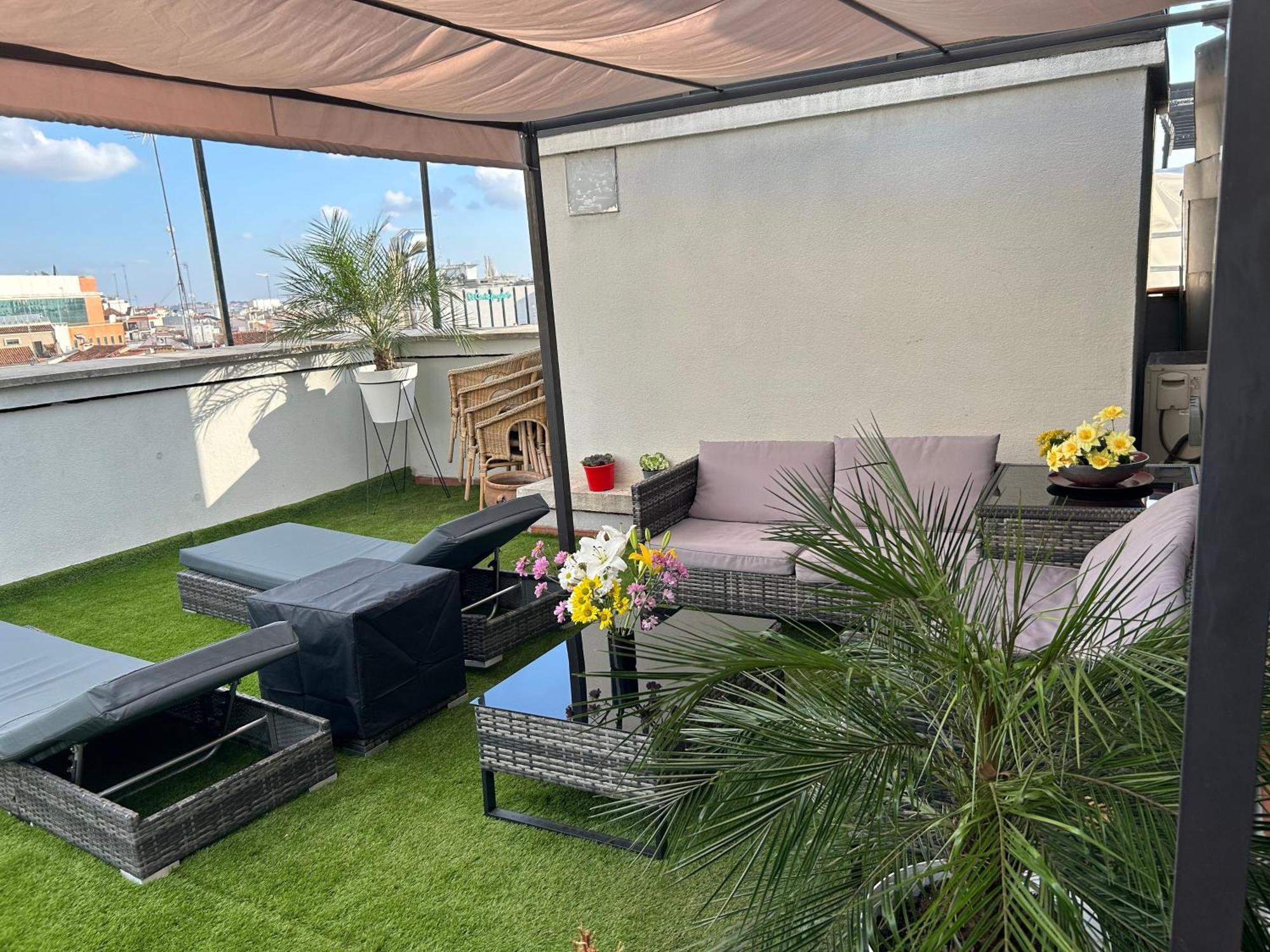 Penthouse Madrid View Apartment ภายนอก รูปภาพ