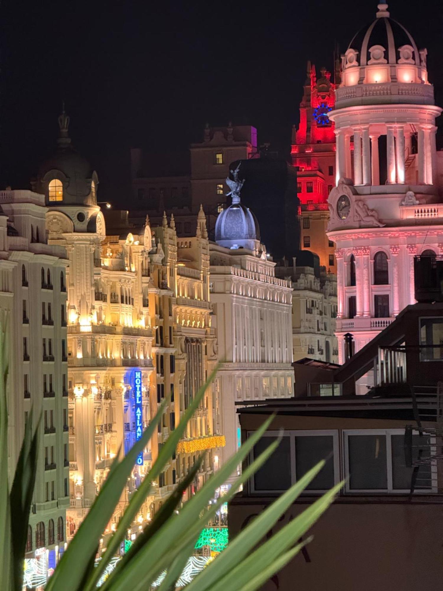 Penthouse Madrid View Apartment ภายนอก รูปภาพ